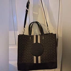 COACH TOTE BAG USED ONCE